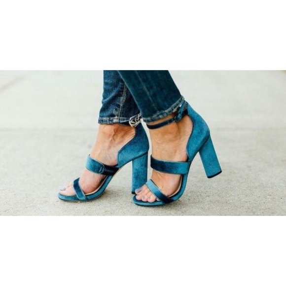 (Sold) Vince Camuto Robeka Velvet Sandals Peacock - Picture 7 of 12